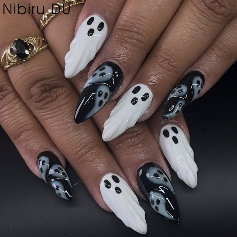 30 stks 2025 Halloween Amandel - Resin Art Case recensie en prijs